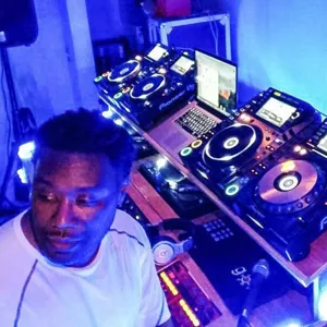 MR. TONY DENNIS - PRESENTS A DIRTY CRATES EXCLUSIVE